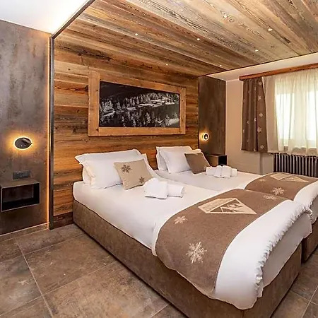 Avalanche - Alpine Boutique 3*